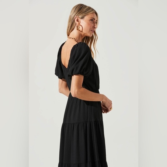 EUC- ASTR the Label - Smocked Tiered Midi Dress - size Medium - Picture 3 of 7